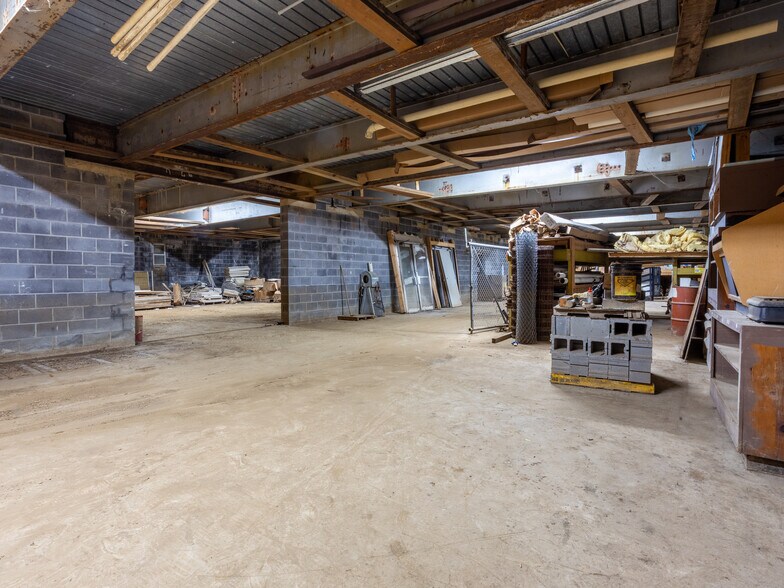 More Photos Of , Bakersville Unknown For Sale