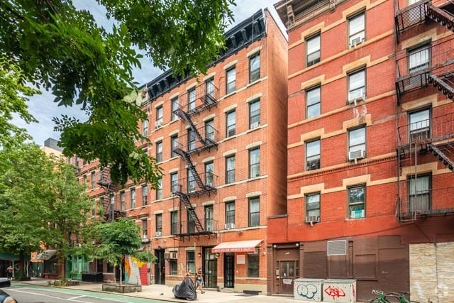 More Photos Of 547 E 12th St, New York Apartments For Lease