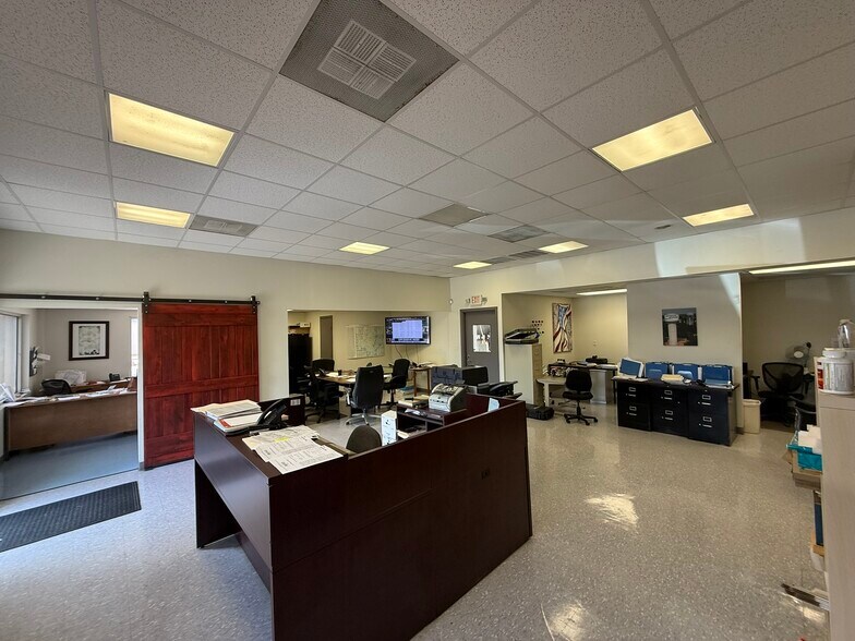 More Photos Of 201 N 16th St, La Porte Industrial For Sale