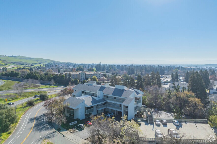 More Photos Of 200 Brown Rd, Fremont Office Residential For Lease