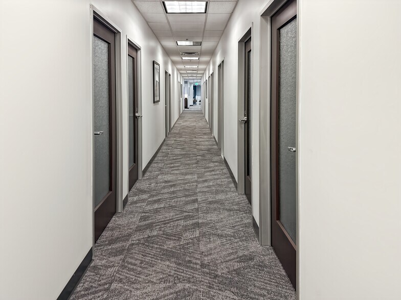 More Photos Of 2550 W Union Hills Dr, Phoenix Coworking Space