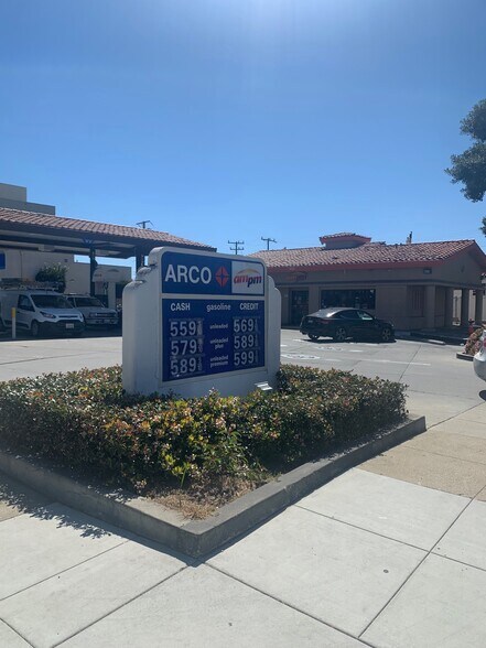 More Photos Of 1935 State St, Santa Barbara Service Station For Sale