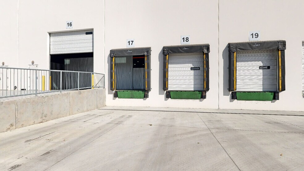More Photos Of 485 N Jimmy Doolittle Rd, Salt Lake City Warehouse For Lease
