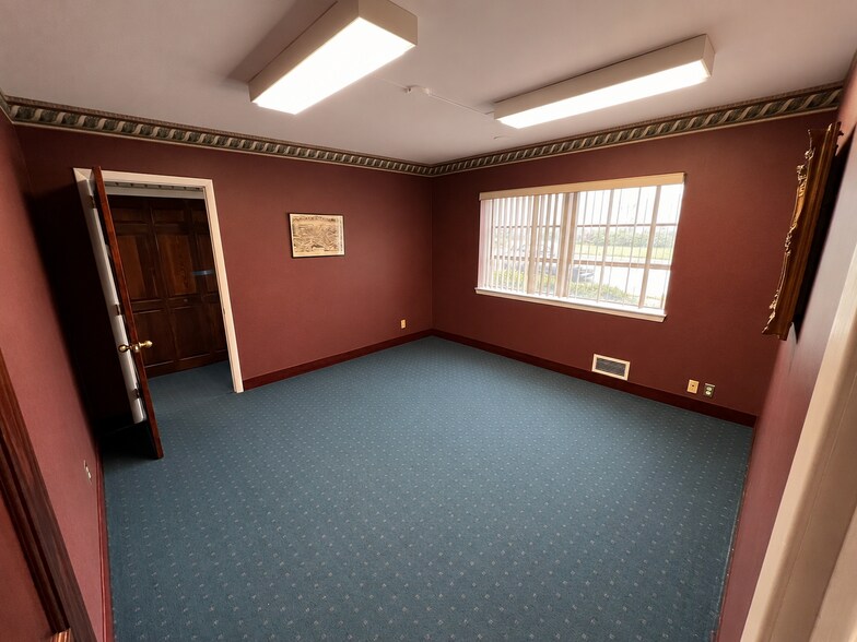 More Photos Of 80 Morris Ave, Springfield Office Residential For Sale