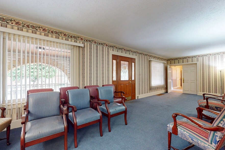 More Photos Of 3721 Main St, Weirton Funeral Home For Sale