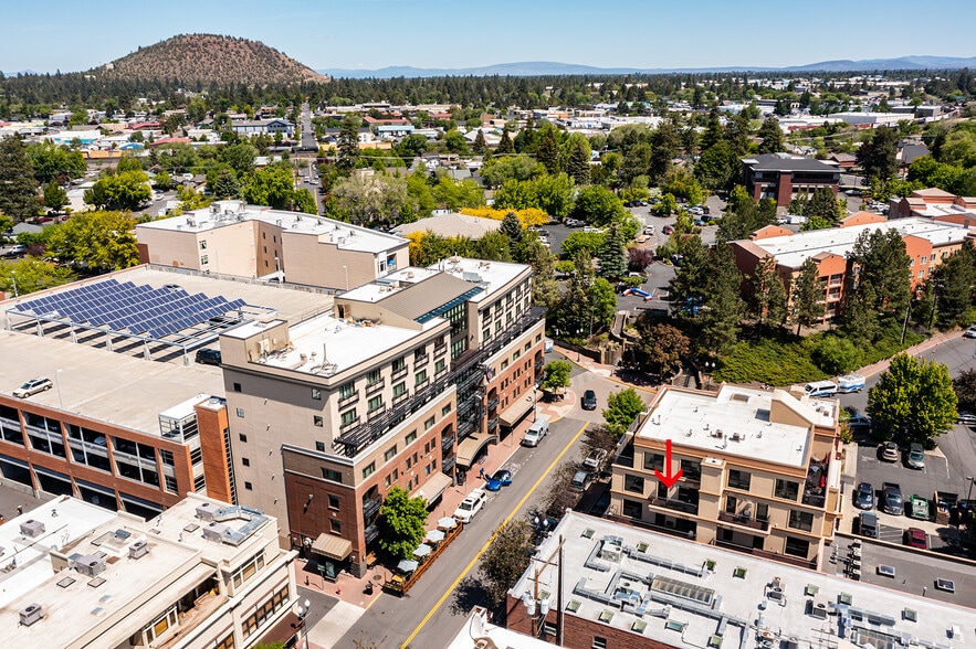 More Photos Of 5 NW Minnesota Ave, Bend Office For Lease