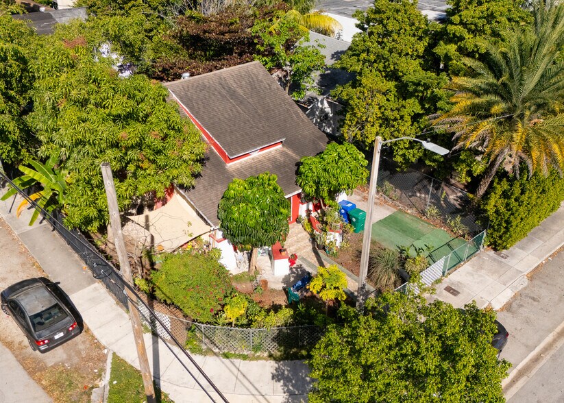 More Photos Of 2919 NW 8th Ave, Miami Apartments For Sale