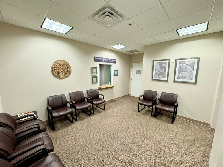 More Photos Of 12751 Marblestone Dr, Woodbridge Office For Lease