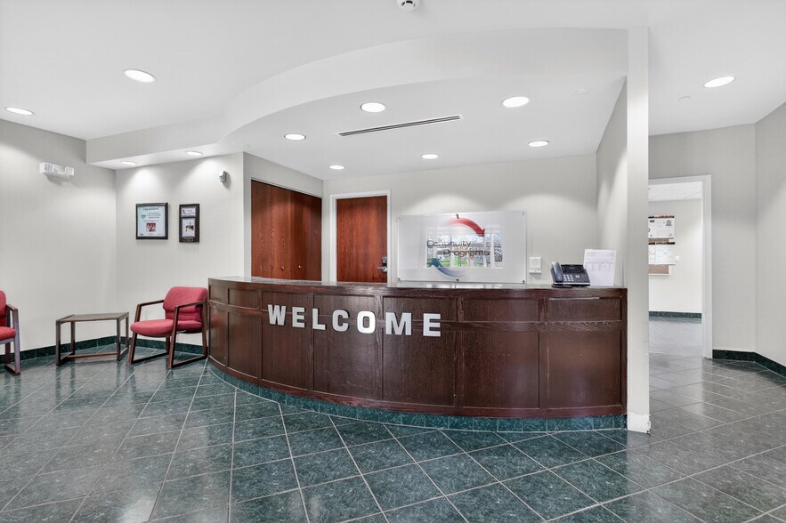 More Photos Of 8451 Boulder Ct, Commerce Township Office For Lease