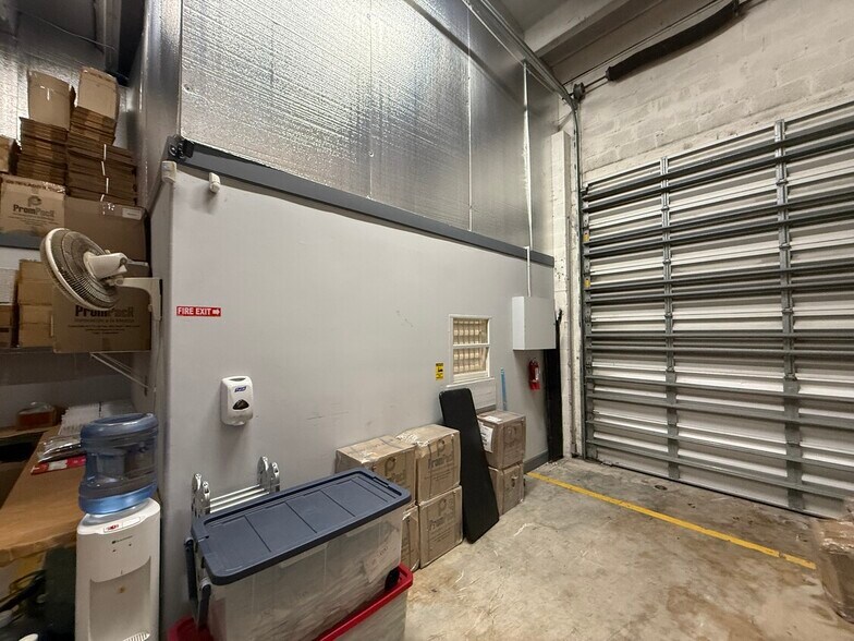 More Photos Of 11467 NW 34th St, Doral Industrial For Sale
