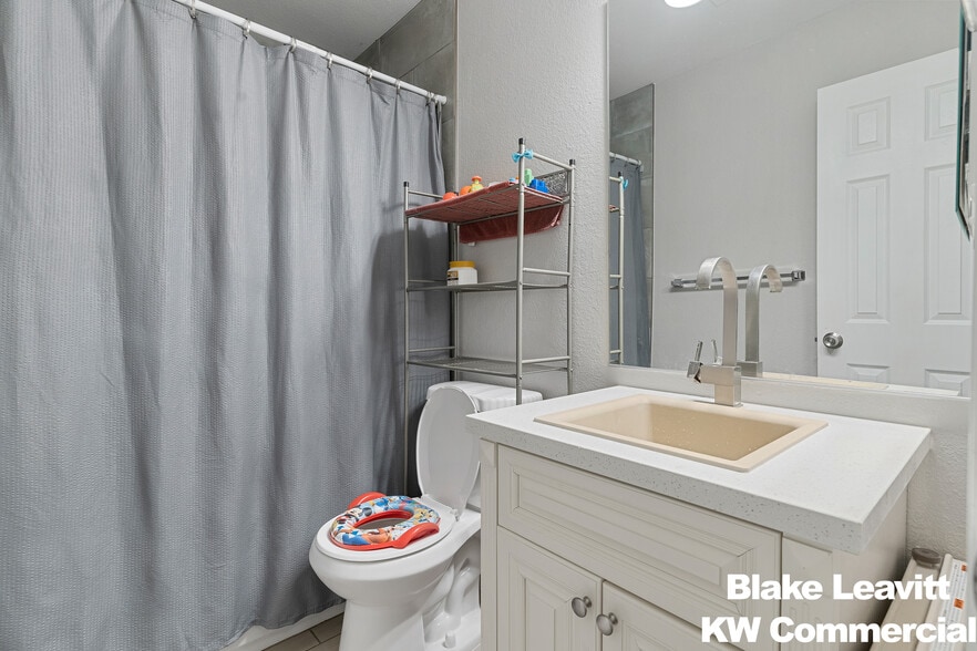 More Photos Of , Las Vegas Multifamily For Sale