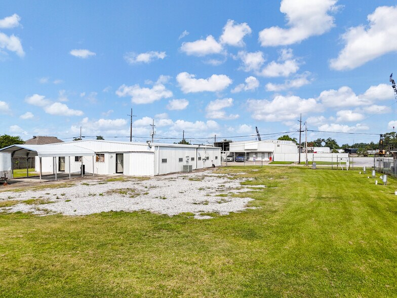 More Photos Of 822 Saadi St, Houma Flex For Sale