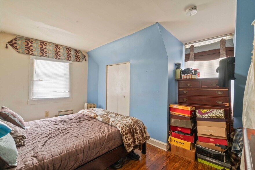 More Photos Of 5009 Roland Ave, Baltimore Multifamily For Sale