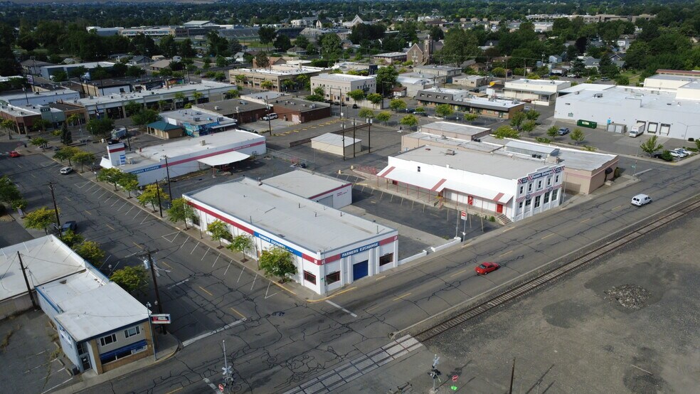 Primary Photo Of , Kennewick General Retail For Sale