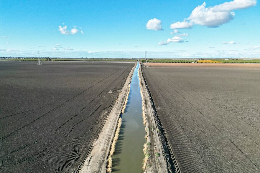 More Photos Of 9460 S Yuba Ave, San Joaquin Land For Sale