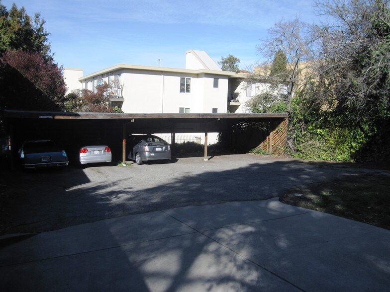 More Photos Of 1734 Spruce St, Berkeley Apartments For Sale