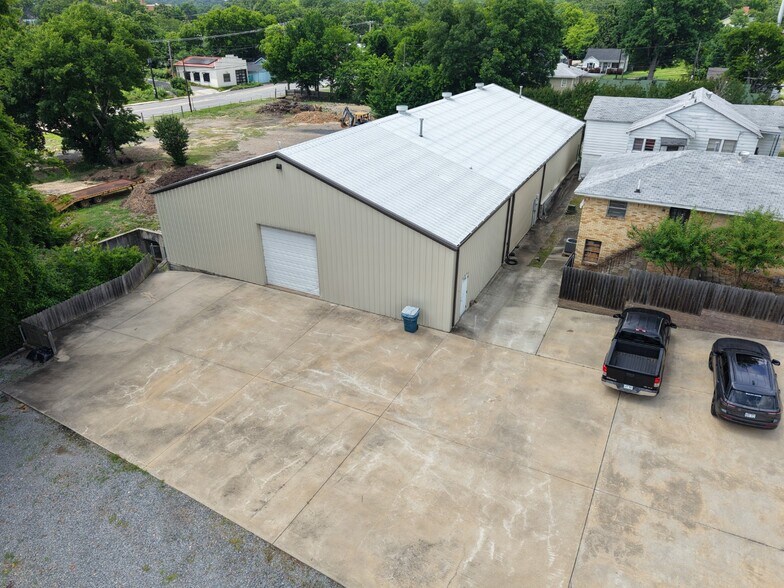 More Photos Of 714 Appianway St, Little Rock Industrial For Sale