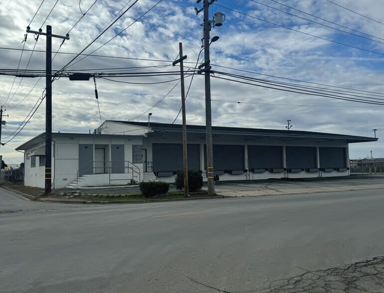 More Photos Of 1084 Terven Ave, Salinas Distribution For Lease
