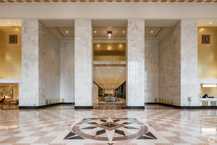 More Photos Of 433 W Van Buren St, Chicago Office For Lease