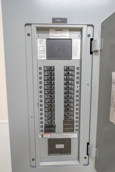 More Photos Of 2012 Industrial Pky, Aberdeen Medical For Sale