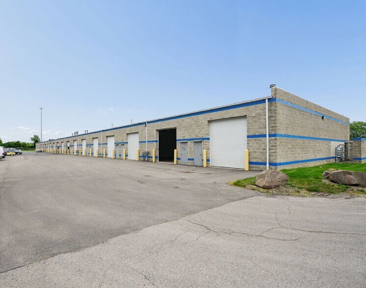 More Photos Of 8350 Industrial Pky, Plain City Warehouse For Lease