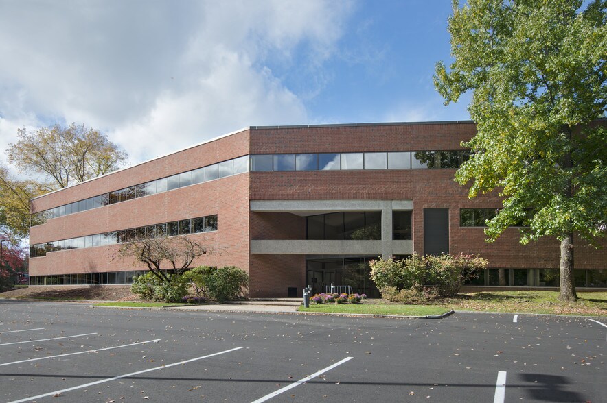 More Photos Of 521 Virginia Rdg, Concord Unknown For Lease