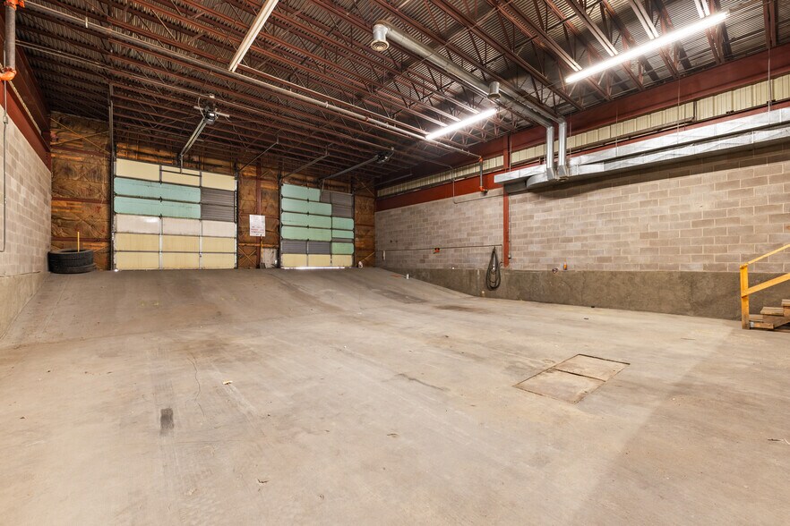 More Photos Of 888 Antler Dr, Casper Warehouse For Sale