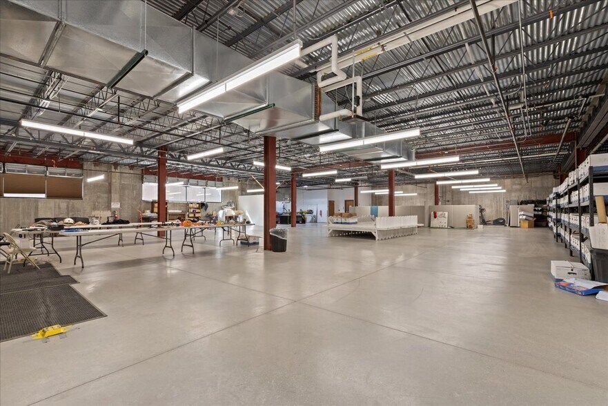 More Photos Of 300 Morrie Ave, Cheyenne Office For Sale