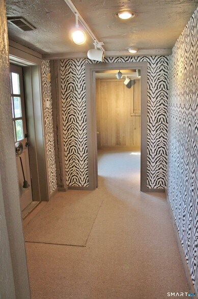 More Photos Of 4 Cornwall Rd, Warren Unknown For Lease