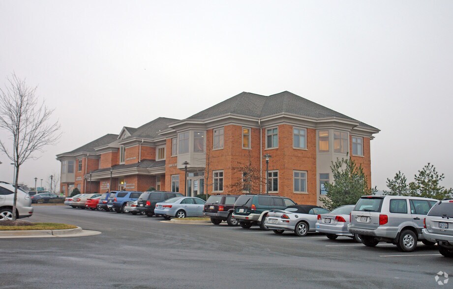 Primary Photo Of 46165 Westlake Dr, Potomac Falls Medical For Lease