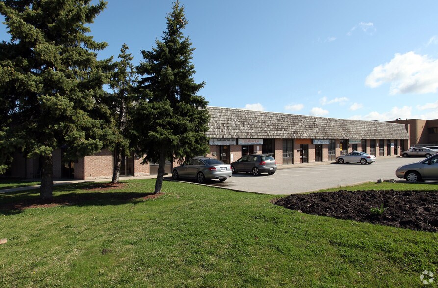 More Photos Of 1 Whitehorse Rd, Toronto Office For Sale