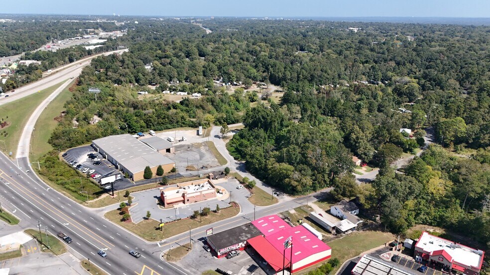 More Photos Of 114 Trailer Park Dr, Macon-Bibb Manufactured Housing Mobile Home Park For Sale