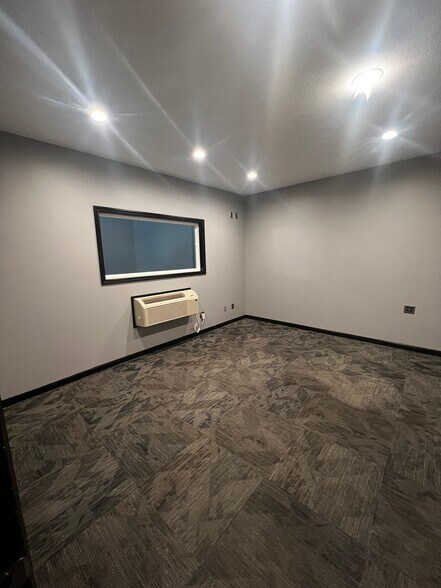 More Photos Of 101 W Shrader St, Liberty Manufacturing For Lease