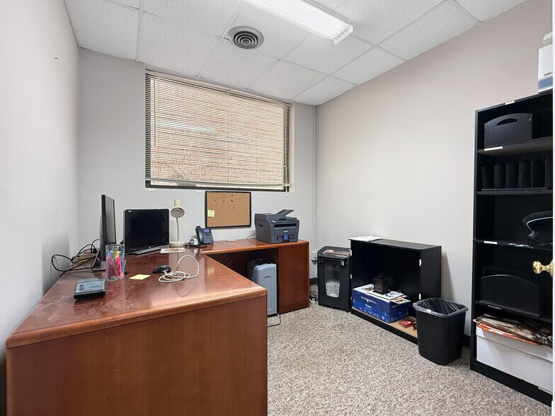 More Photos Of 109 W Atlantic St, South Hill Storefront Retail Office For Sale