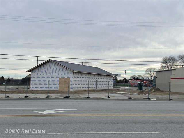 More Photos Of 12041 Dixie Hwy, Birch Run Storefront For Sale