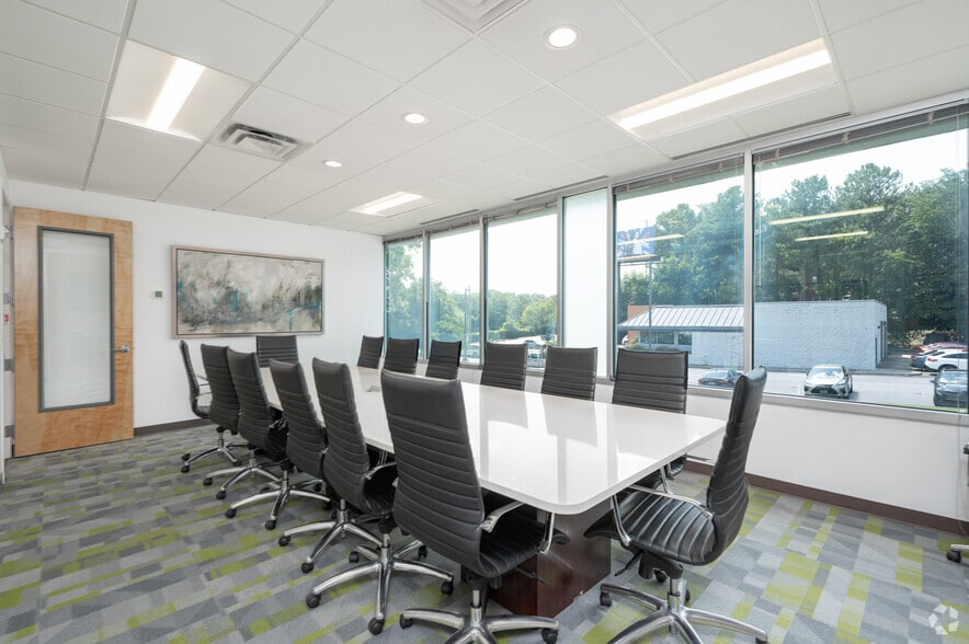 More Photos Of 1 Dunwoody Park, Atlanta Unknown For Lease