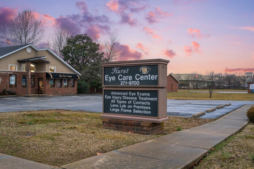 More Photos Of 1412 Se 14th St, Bentonville Medical For Sale