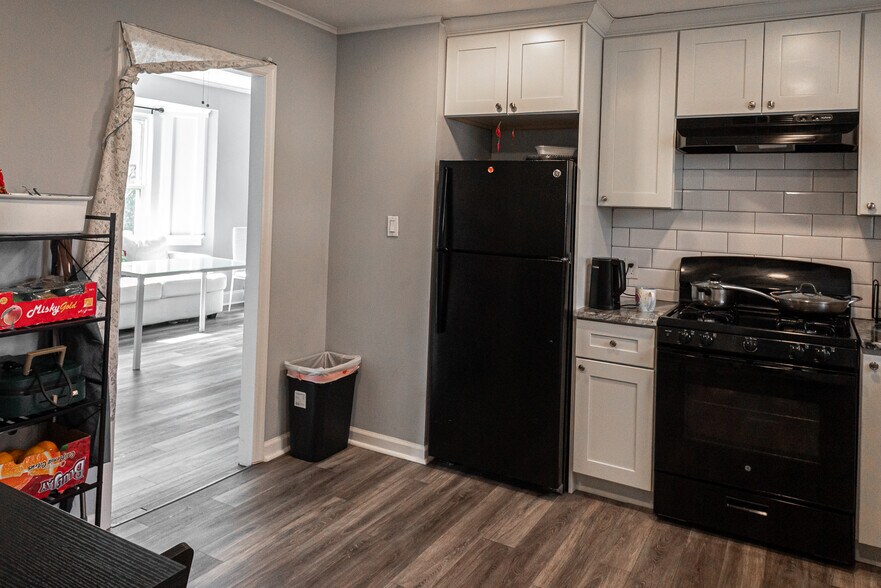 More Photos Of 15 Lakeview Pl, Verona Multifamily For Sale