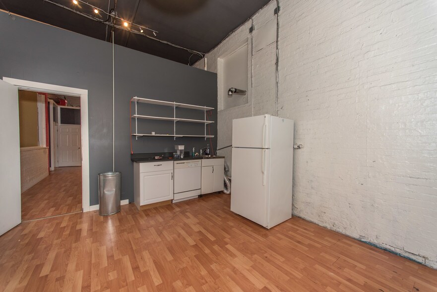 More Photos Of 1008 Race St, Cincinnati Office Residential For Sale