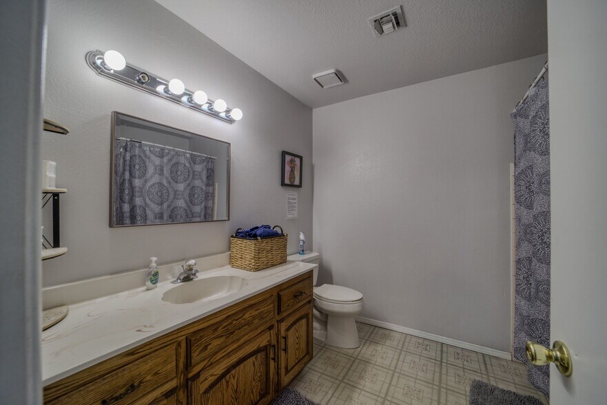 More Photos Of 5201 S Highway 95, Fort Mohave Storefront Retail Office For Sale