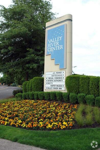 More Photos Of 293 Valley River Ctr, Eugene Unknown For Lease