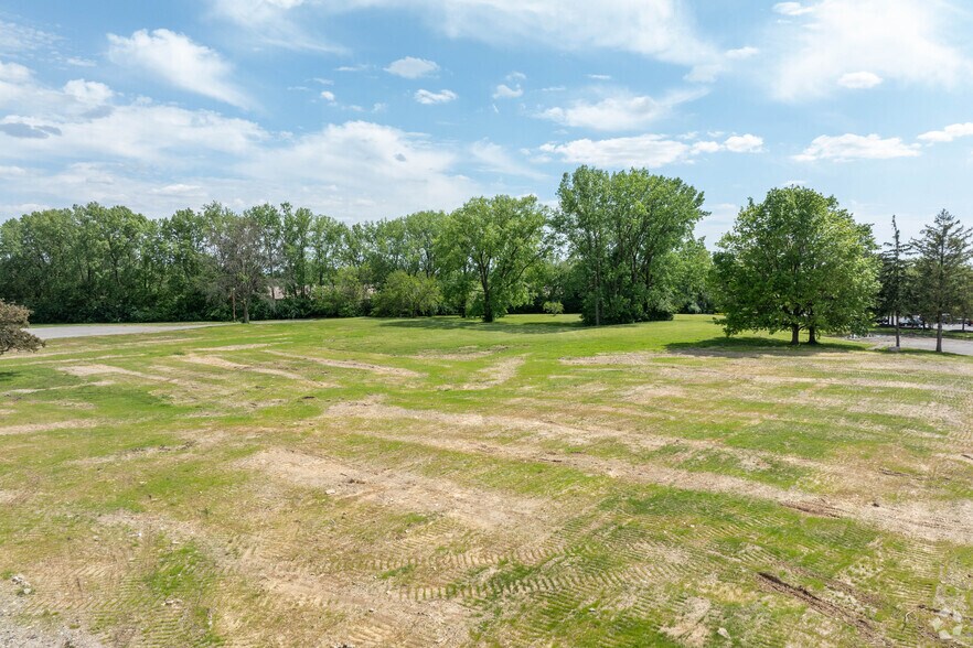More Photos Of 1117 E Main St, Greenwood Land For Sale