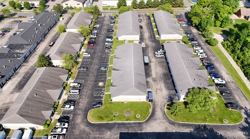 More Photos Of 10-106 Village Pointe Dr, Powell Flex For Lease