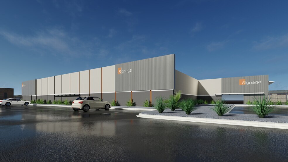 More Photos Of 2600 W McDowell Rd, Phoenix Service For Lease