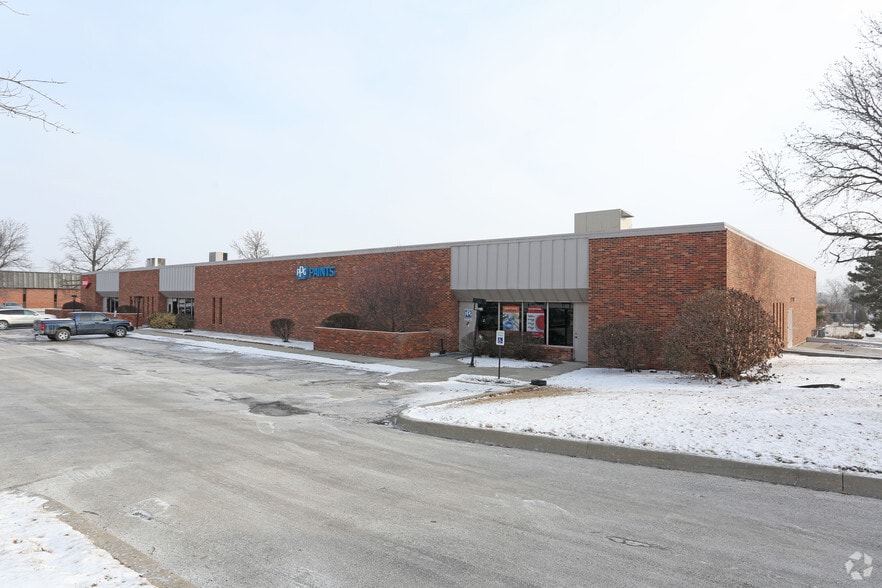 Primary Photo Of 8605-8619 Quivira Rd, Lenexa Light Distribution For Lease