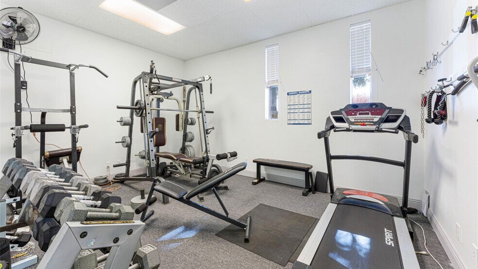 More Photos Of 4059 Bryan Ave, Fort Worth Office Residential For Sale