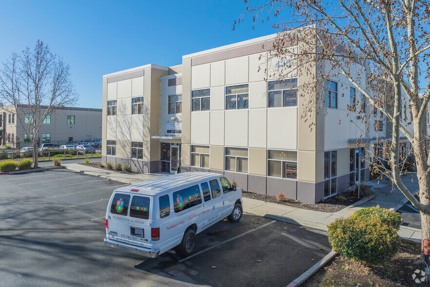 More Photos Of 435 Boulder Ct, Pleasanton Office For Sale