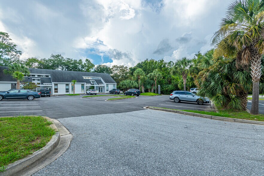 More Photos Of 105 Wappoo Creek Dr, Charleston Medical For Lease