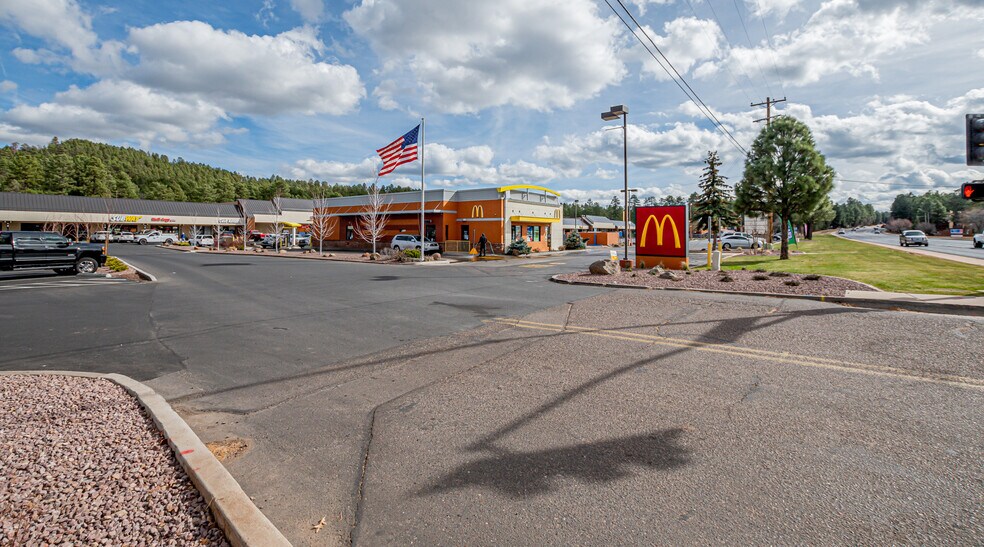 More Photos Of 20 E White Mountain Blvd, Lakeside Unknown For Lease