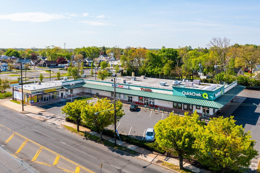 More Photos Of 2695 S Broad St, Hamilton General Retail For Lease